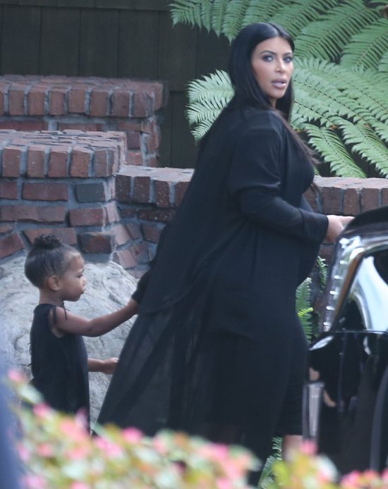 Jak wygląda North West, kiedy mama nie uczesze jej włosów? 