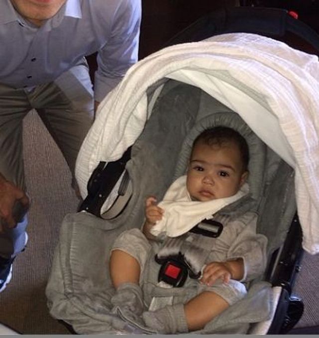 Kim Kardashian co godzinę dzwoni do niani Nori