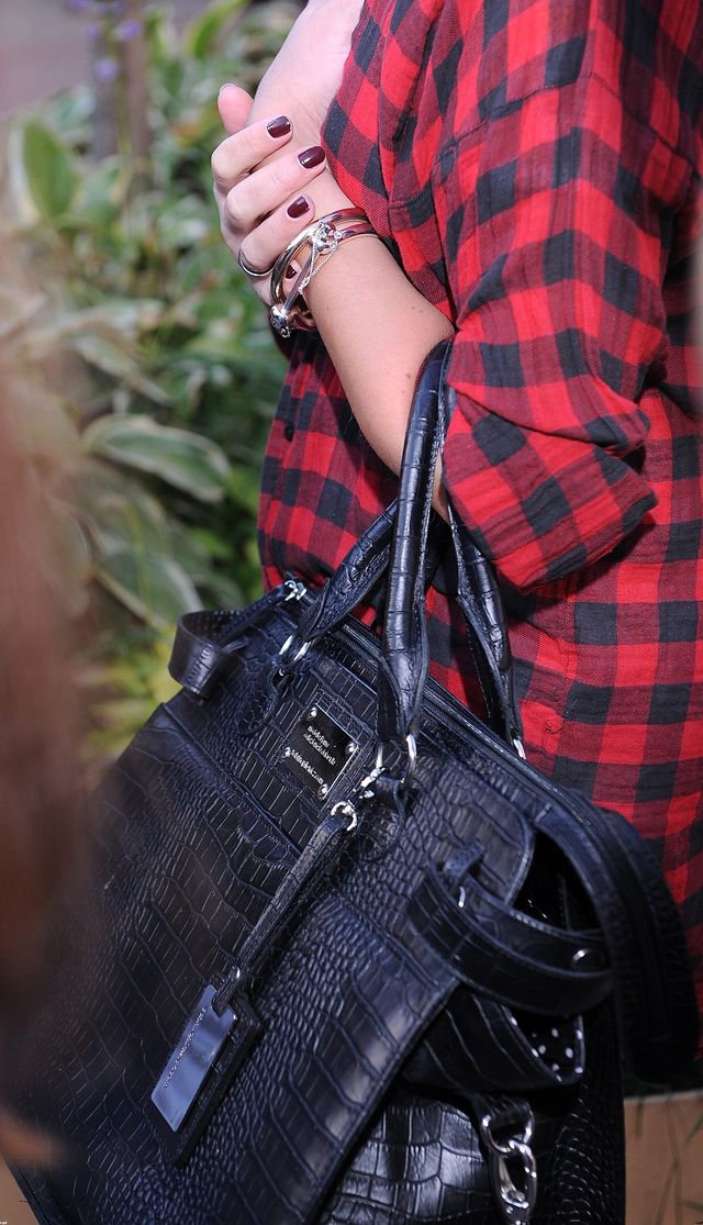 Aleksandra Kwaśniewska wspiera bezdomne psy (FOTO)