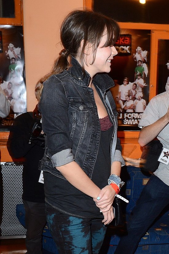 Olga Bołądź zakrywa brzuszek (FOTO) Olga Bołądź zakrywa brzuszek (FOTO)