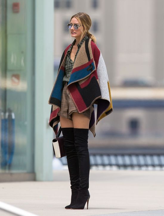 Olivia Palermo kusi nogami i odstrasza dekoltem (FOTO)