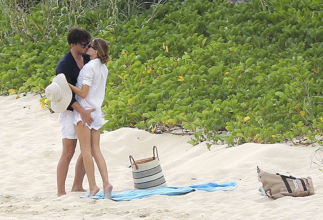Miłość na plaży, czyli Olivia Palermo z narzeczonym (FOTO)