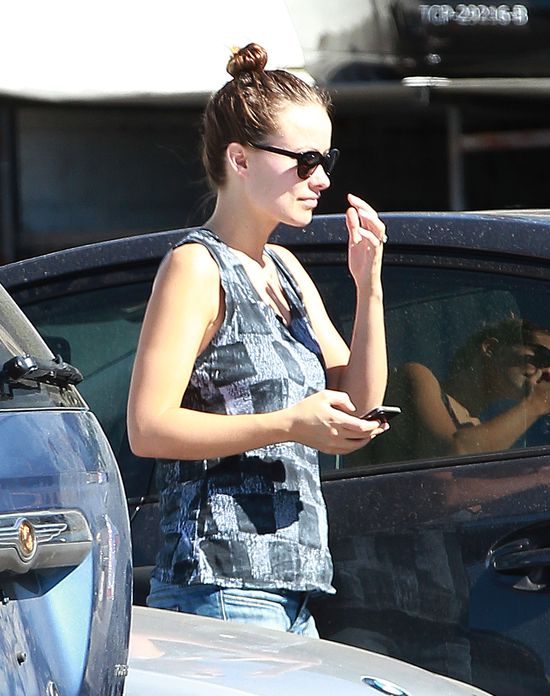 U Olivii Wilde widać już niewielki brzuszek (FOTO)