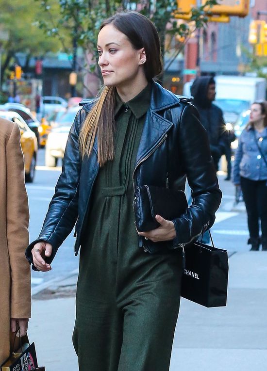 Ta kreacja zmasakrowała sylwetkę Olivii Wilde (FOTO) Ta kreacja zmasakrowała sylwetkę Olivii Wilde (FOTO)