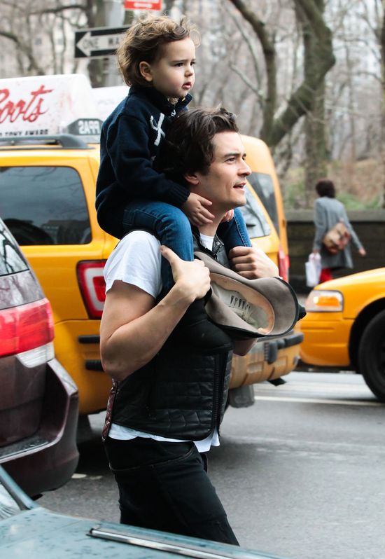 Synek Blooma i Kerr rośnie jak na drożdżach (FOTO) Synek Blooma i Kerr rośnie jak na drożdżach (FOTO)