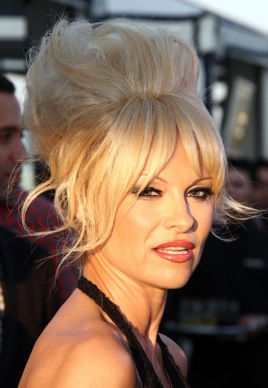 Pamela Anderson wraca do korzeni (FOTO)
