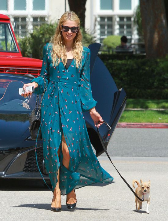 Celebrytka-milionerka kupiła nową furę (FOTO)