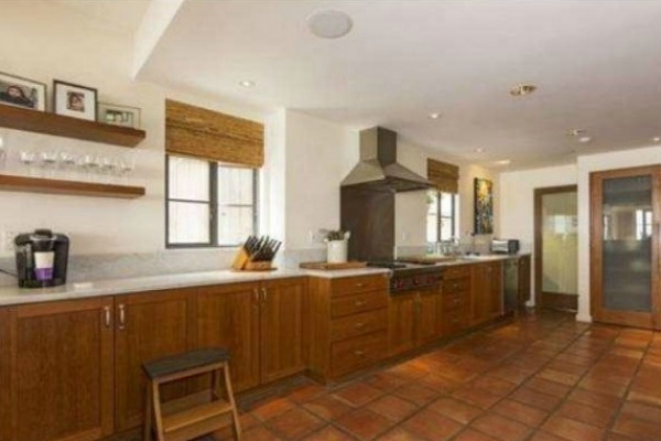 To tylko domek letniskowy znanej milionerki (FOTO) To tylko domek letniskowy znanej milionerki (FOTO)