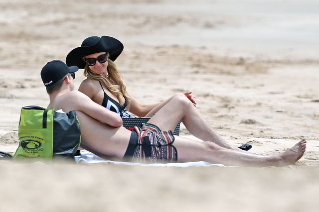 Paris Hilton i River Viiperi - miłość kwitnie (FOTO)