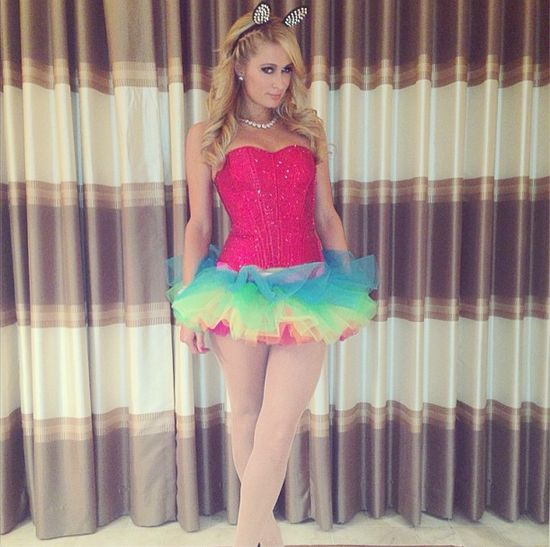 Paris Hilton dziecinnieje (FOTO)