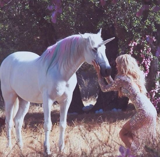 Paris Hilton wypuściła kolejny (k)hit (VIDEO)