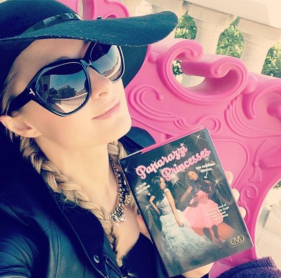 Paris Hilton dziecinnieje (FOTO)