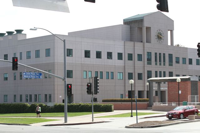 Paris Jackson po wyjściu ze szpitala nie trafi do domu