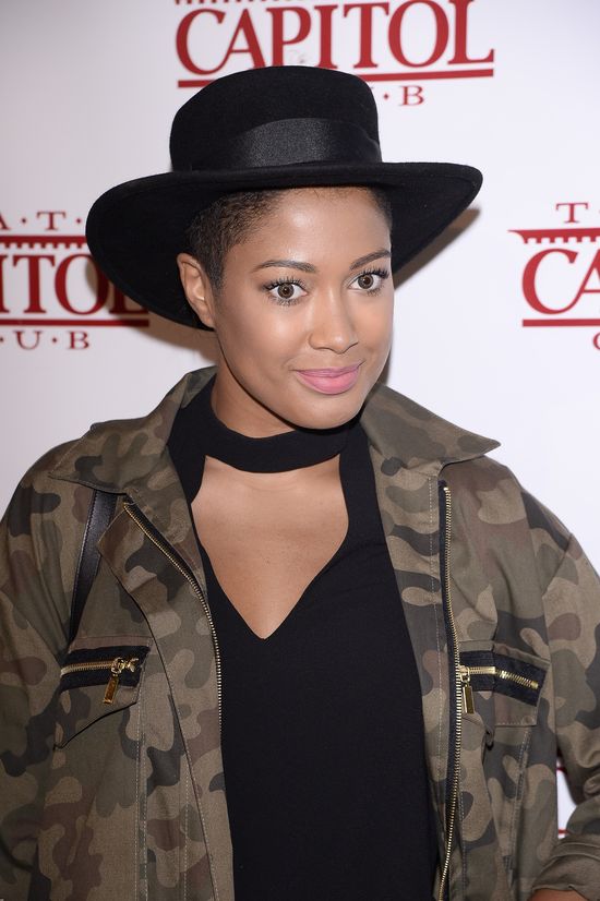 Patrycja Kazadi tłymaczy sie z zielonych ust Patrycja Kazadi tłymaczy sie z zielonych ust