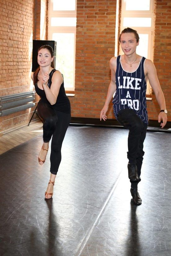 Patryk Pniewski trenuje przed 1. odcinkiem Tańca z gwiazdami