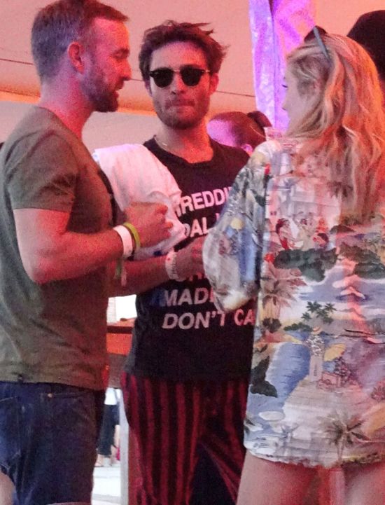 Niezręczne spotkanie Pattinsona i Stewart na Coachelli FOTO Niezręczne spotkanie Pattinsona i Stewart na Coachelli FOTO