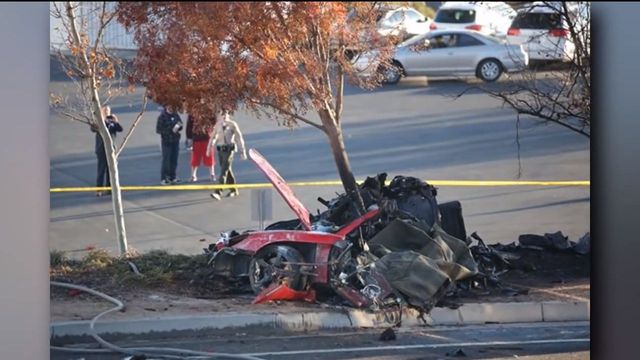 Paul Walker spalił się żywcem! Paul Walker spalił się żywcem!