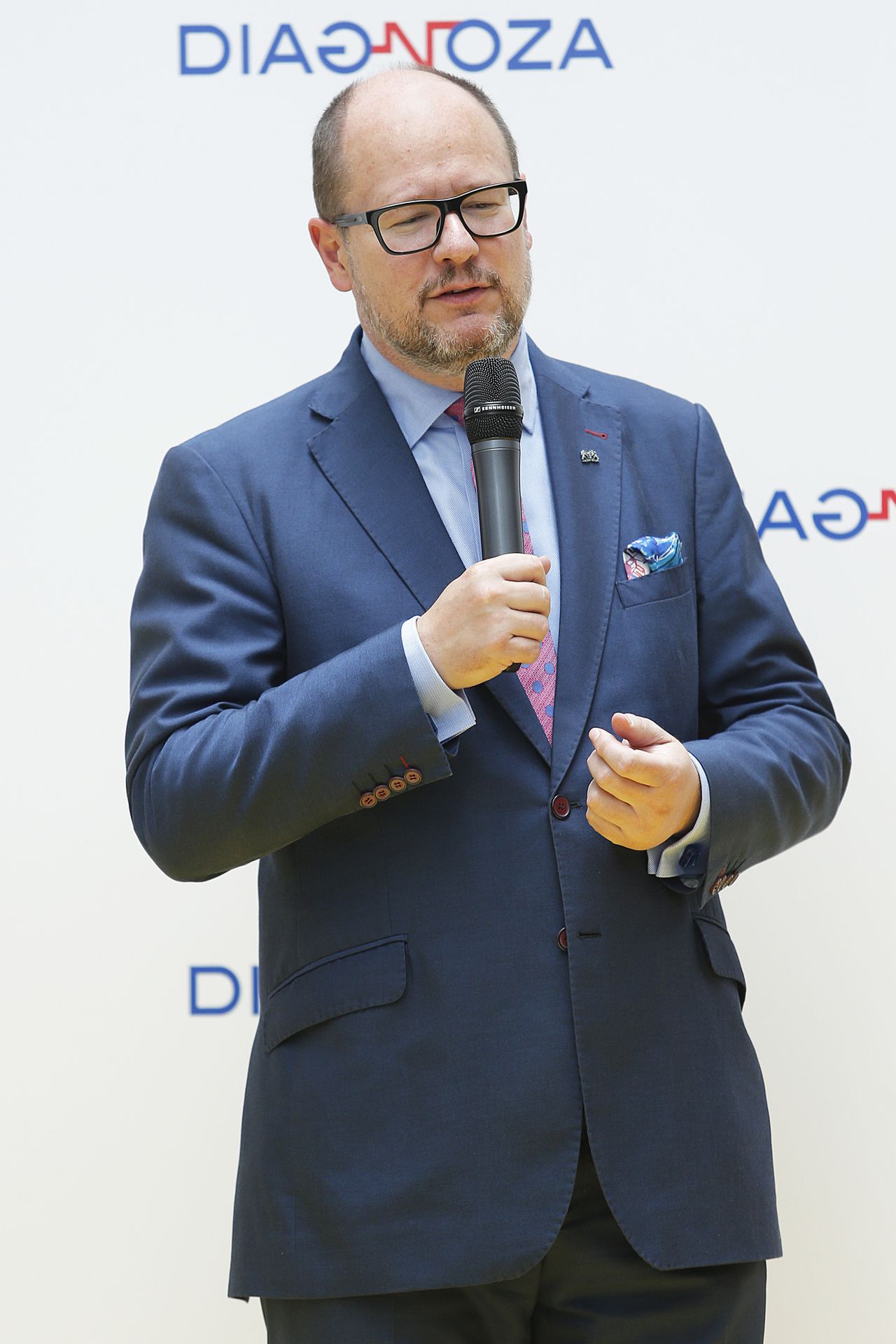 Pawłowi Adamowiczowi przetoczono około 20 litrów krwi, stan bardzo ciężki