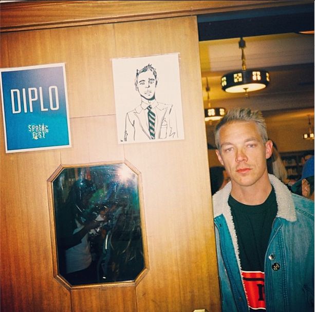 Katy Perry skacze z kwiatka na kwiatek?