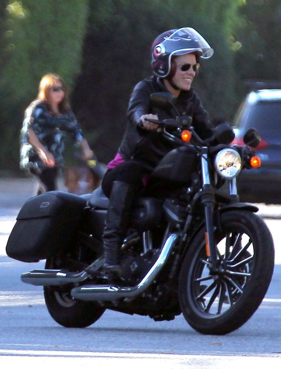 Pink pomyka z mężem na Harleyach (FOTO)