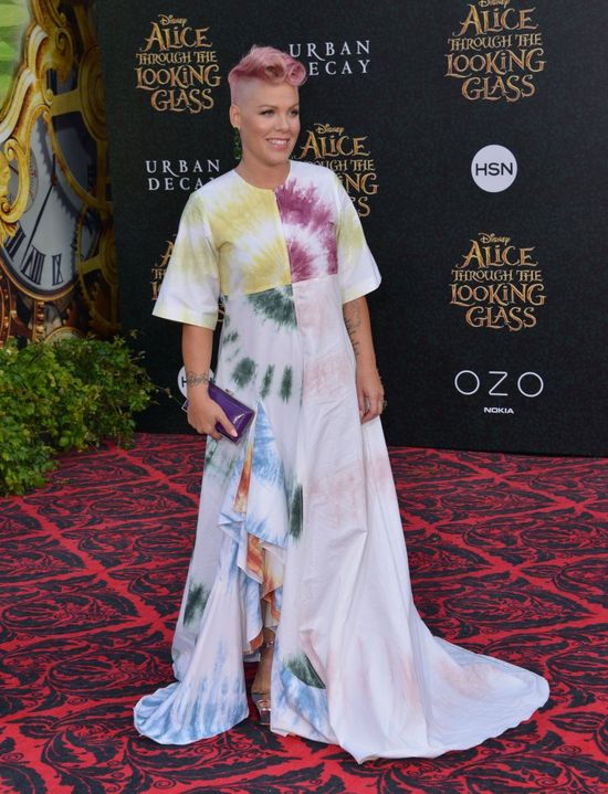 Gwiazdy na premierze Alicji pp drugiej stronie lustra (FOTO)
