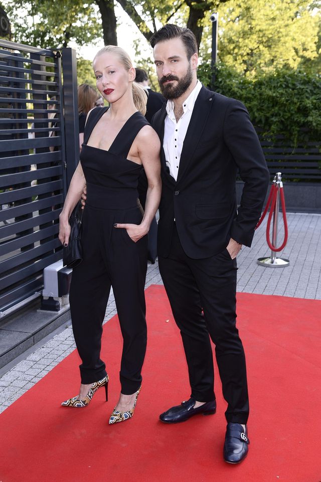 Piotr Stramowski minus dziesięć lat - znów zgolił brodę! (ZDJĘCIA)