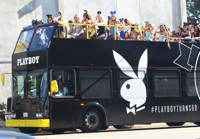 Autobus pełen króliczków Playboya (FOTO)