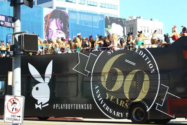 Autobus pełen króliczków Playboya (FOTO)