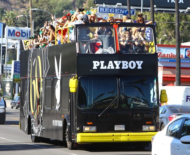 Autobus pełen króliczków Playboya (FOTO)