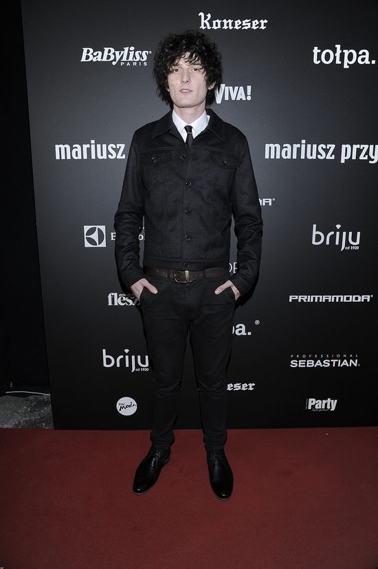 Jeszcze jeden pokaz mody! Warszawka w komplecie? (FOTO)