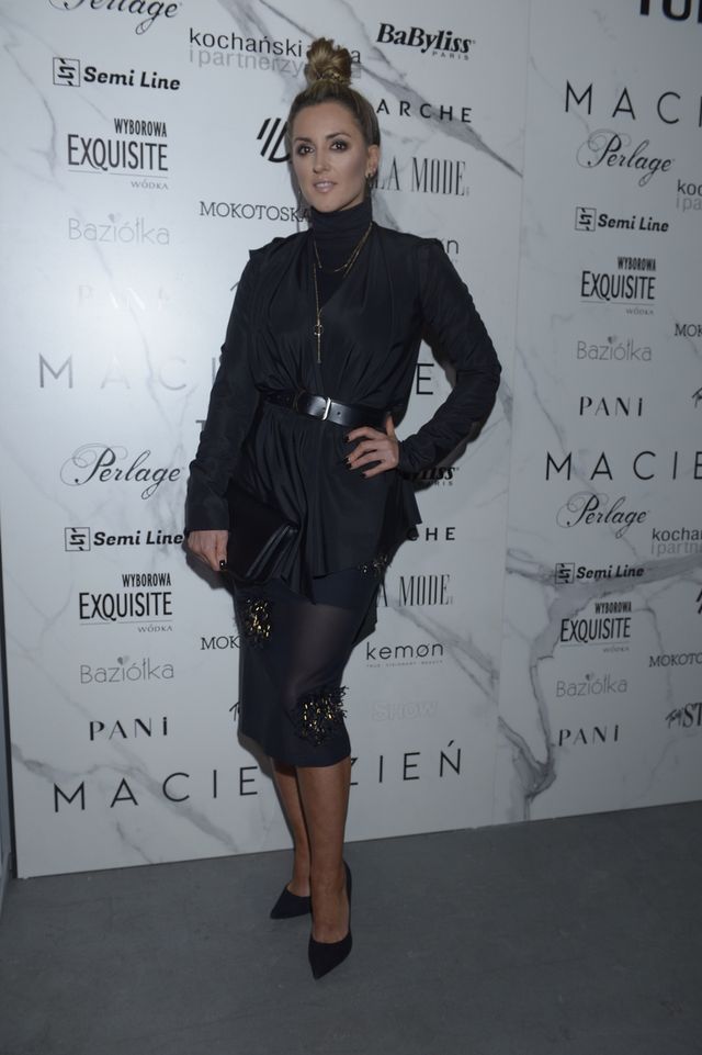 Biust Kubickiej i białe kozaczki Fijał na pokazie Macieja Zienia (ZDJĘCIA) Biust Kubickiej i białe kozaczki Fijał na pokazie Macieja Zienia (ZDJĘCIA)