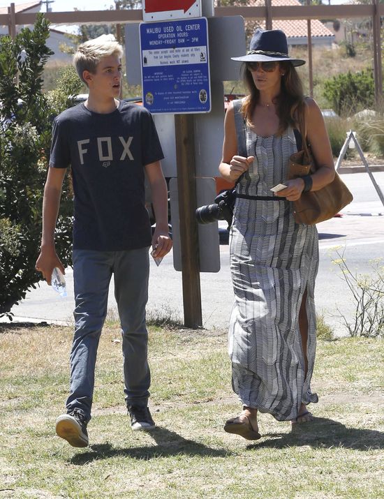 To za nim oglądają się nastolatki z Los Angeles (FOTO) To za nim oglądają się nastolatki z Los Angeles (FOTO)