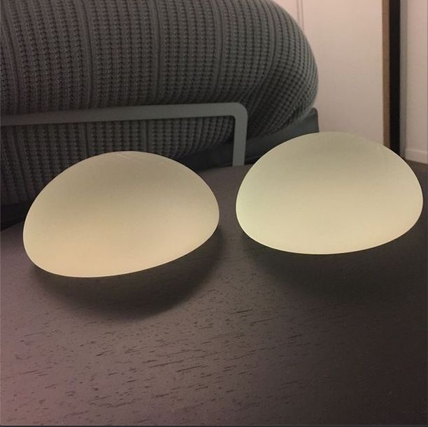 Te gwiazdy zmniejszyły biust (FOTO)