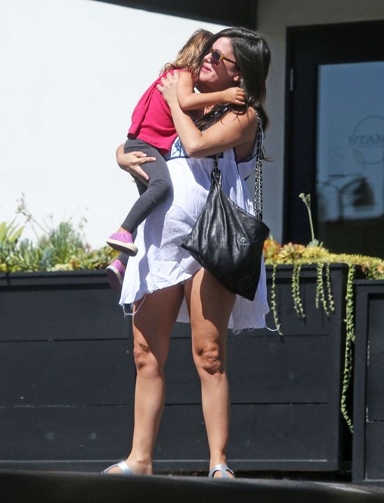 Rachel Bilson aktywna do samego porodu (FOTO)