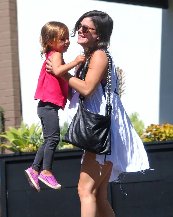 Rachel Bilson aktywna do samego porodu (FOTO) Rachel Bilson aktywna do samego porodu (FOTO)