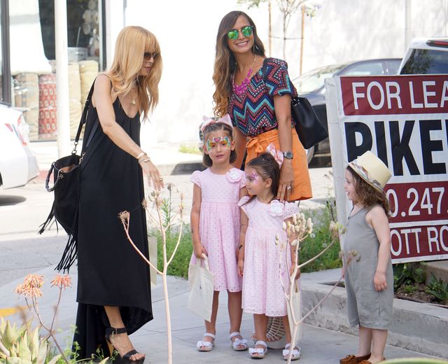 Ciało Rachel Zoe wróciło do kościstej normy (FOTO)