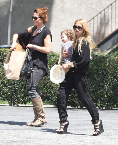 Stylowa mama Rachel Zoe (FOTO)