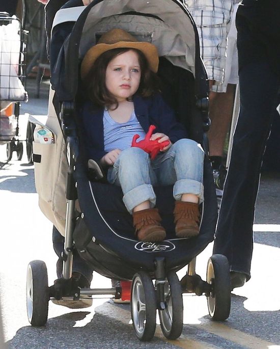 Cztery latka i wciąż w wózku (FOTO)