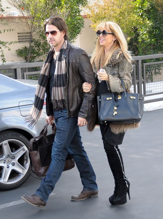 W 9 miesiącu ciąży i na takich obcasach?! (FOTO)