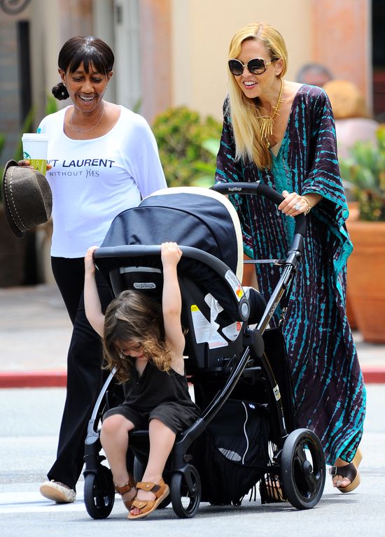 Ikona stylu w za małych butach (FOTO) Ikona stylu w za małych butach (FOTO)