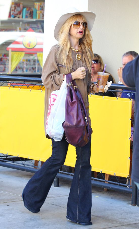 Ciężarna Rachel Zoe zasłania zmarszczki... (FOTO)