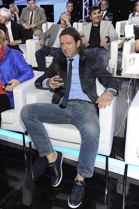 Radek Majdan w swojej (imponującej) sypialni