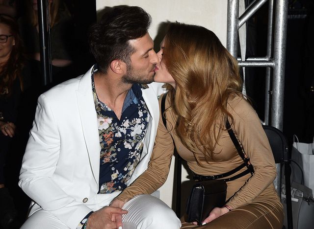 Rafał! Całuj się w blasku księżyca, a nie fleszy!