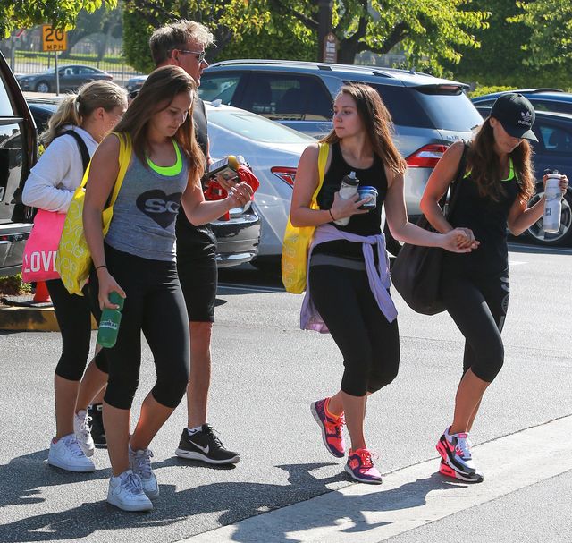 Beckhamowie i Ramsey'owie na wspólnym wypadzie (FOTO) Beckhamowie i Ramsey'owie na wspólnym wypadzie (FOTO)