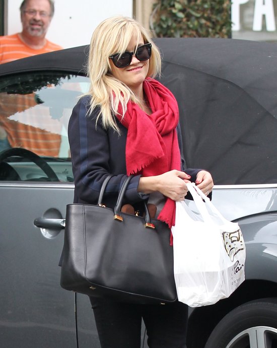 Samochód Reese Witherspoon jak Renifer Rudolf (FOTO)