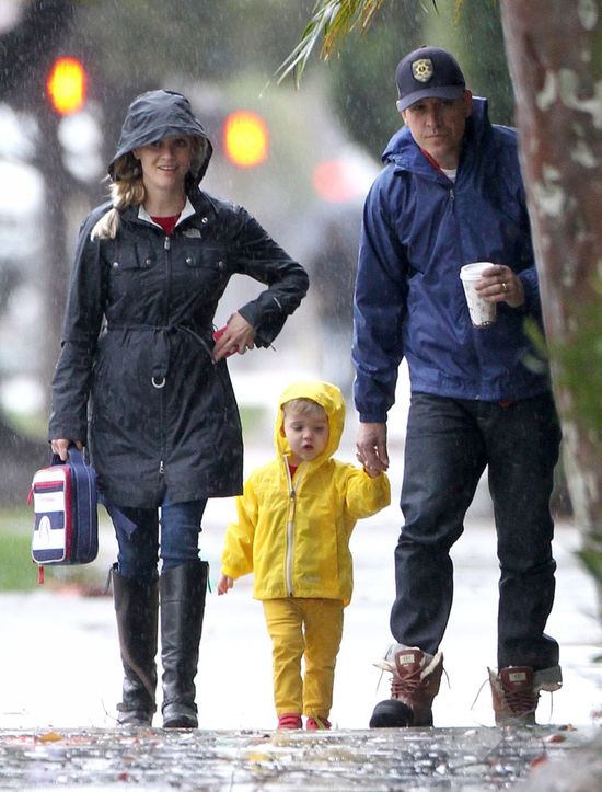Reese Witherspoon z synkiem i bez makijażu (FOTO)