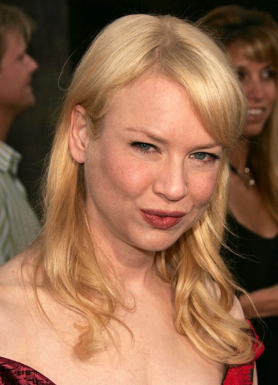 Renee Zellweger tłumaczy się ze swojej twarzy Renee Zellweger tłumaczy się ze swojej twarzy