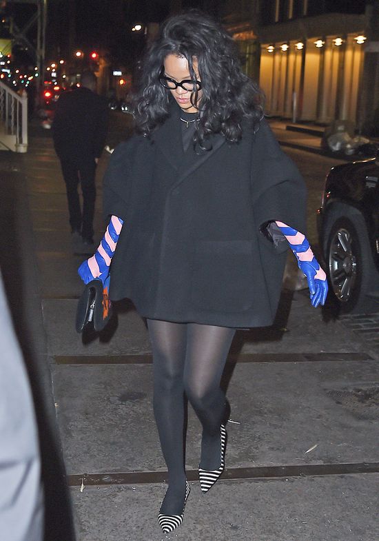 Rihanna w kolejnej (nie)udanej stylizacji (FOTO)