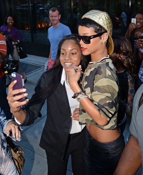 Rihanna zostanie drugą Victorią Beckham? (FOTO)