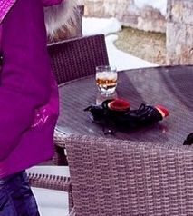 Rihanna bawi się w Aspen (FOTO) Rihanna bawi się w Aspen (FOTO)